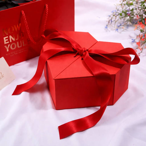 Sac cadeau rouge avec message romantique – idée cadeau Saint-Valentin. Boîte Cadeau