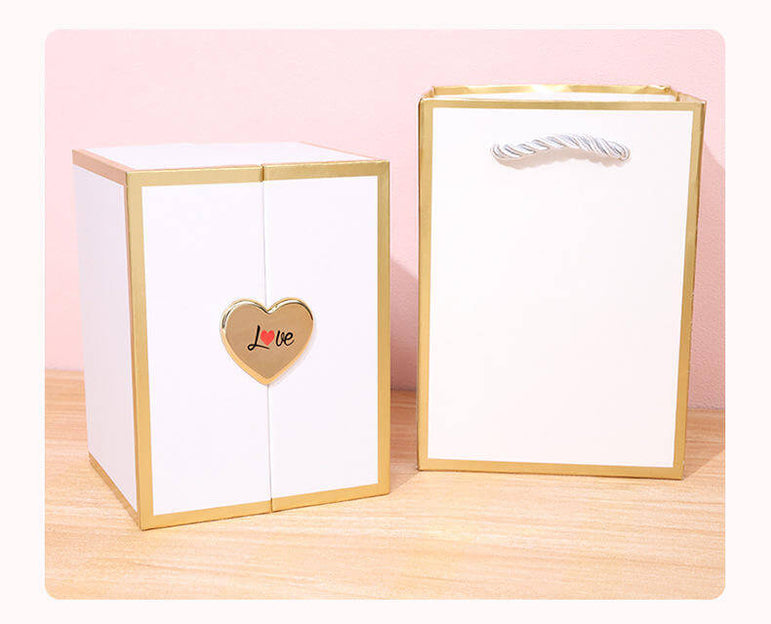 Coffret décoratif avec ourson et compartiment inférieur vide.Coffret Cadeau Luxe Ourson & Roses Éternelles